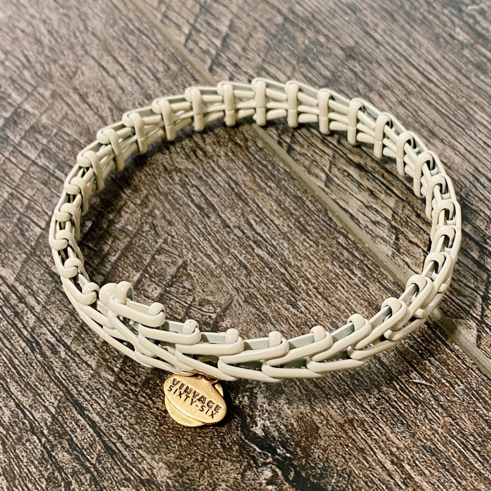 Alex & Ani Vintage Wrap Bracelet Vintage Sixty-Six Jewelry Wire Bangle